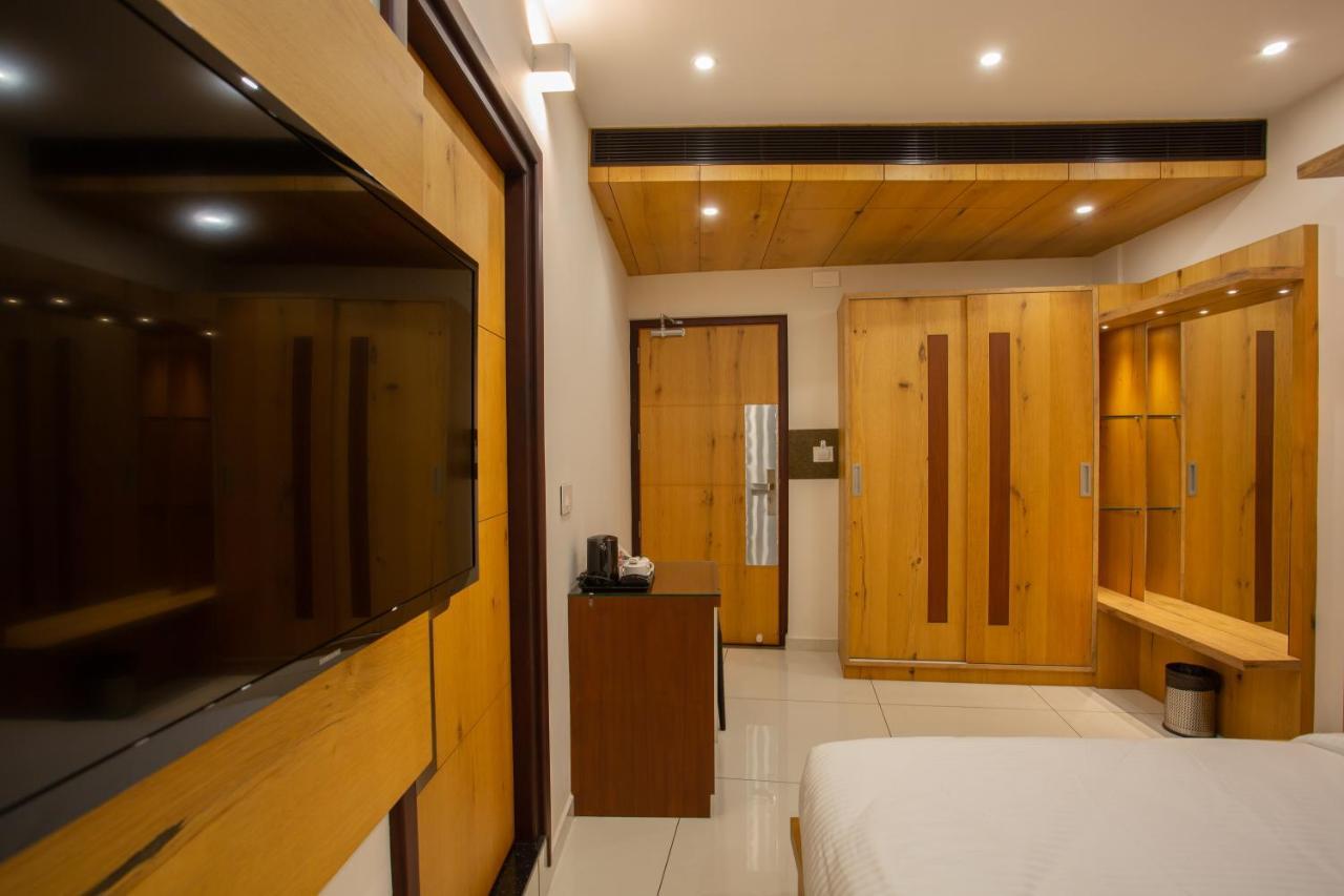 Hasco Tower Hotel Palakkad Exterior foto