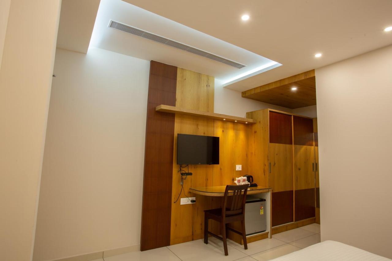 Hasco Tower Hotel Palakkad Exterior foto